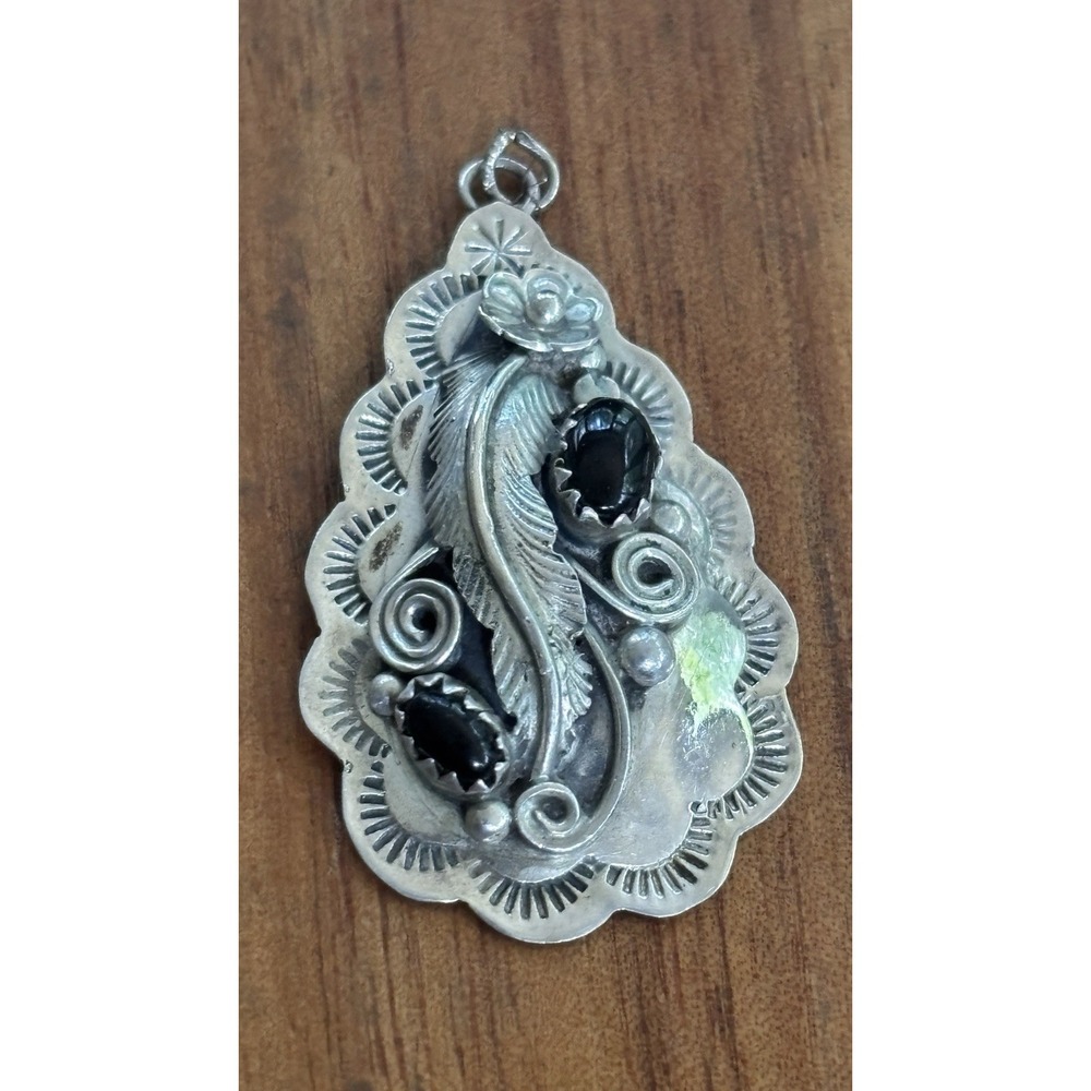 Vintage Southwest Sterling Silver Black Onyx Pendant
